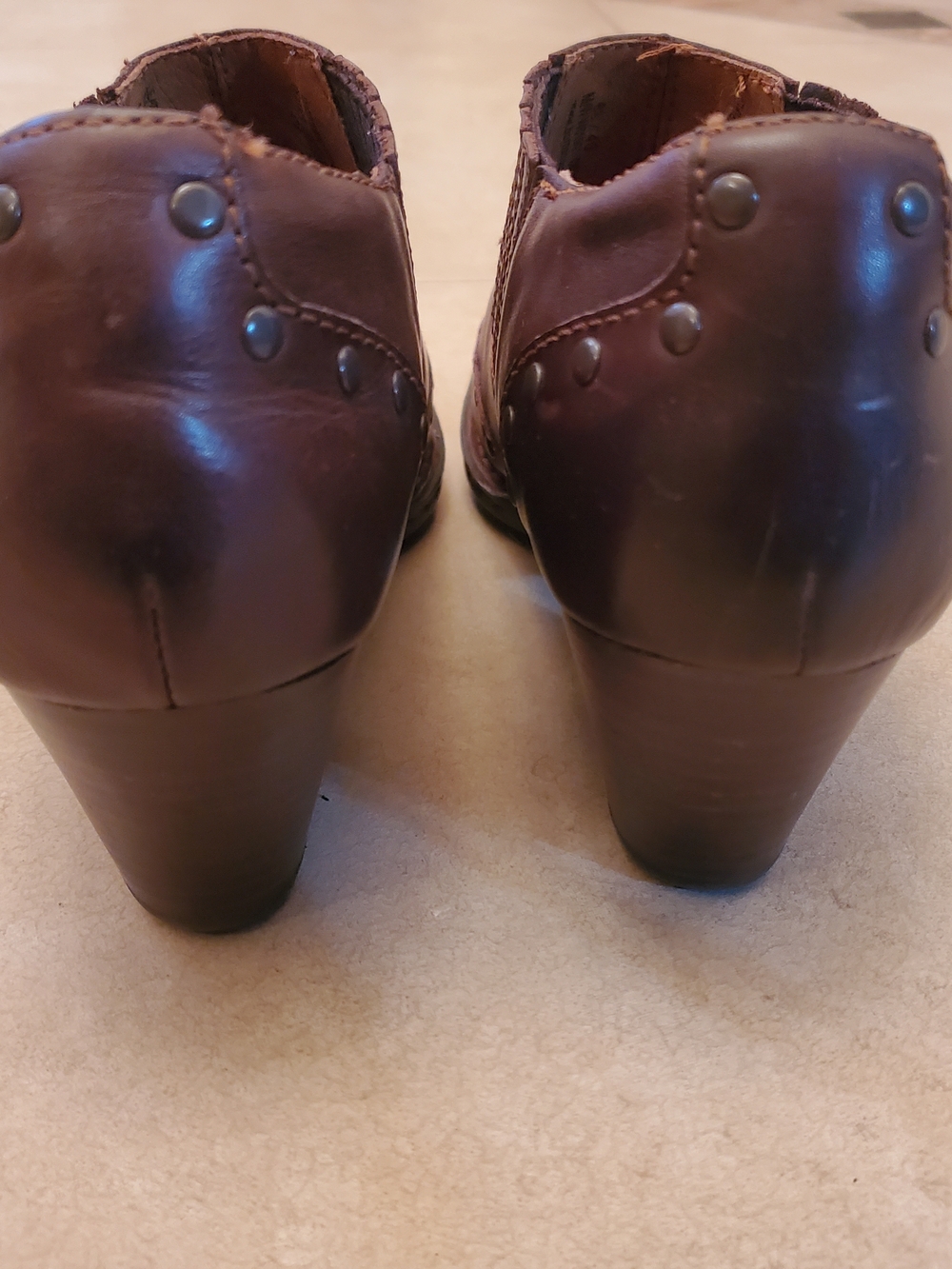 Women's Brown Leather Western-Style Ankle Boots - Picture 4 of 9